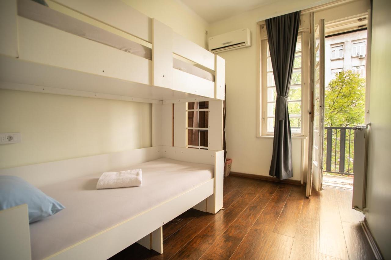 All In Hostel 贝尔格莱德 外观 照片