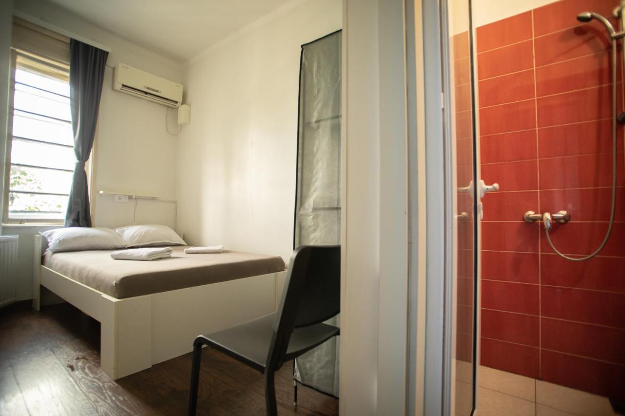 All In Hostel 贝尔格莱德 外观 照片
